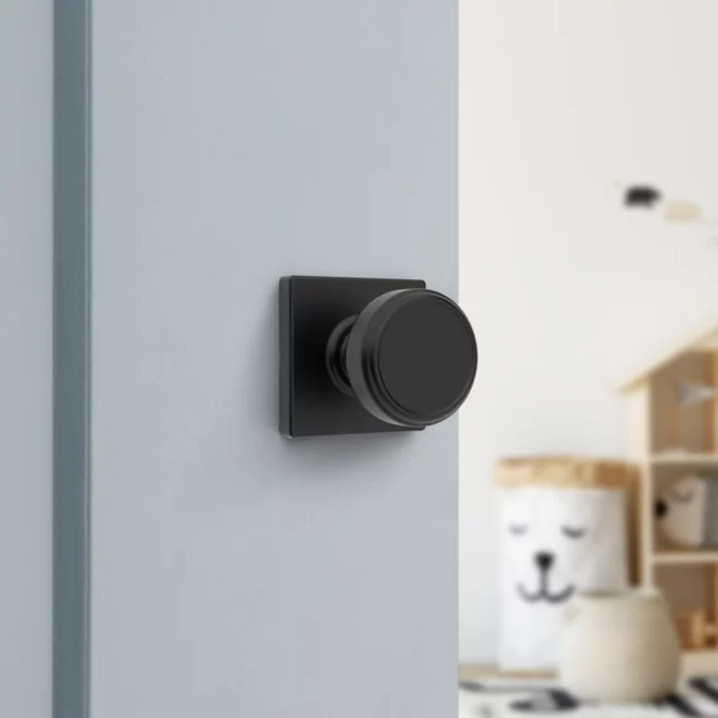 Kwikset - Maven Knob (Square) - Hall/Closet