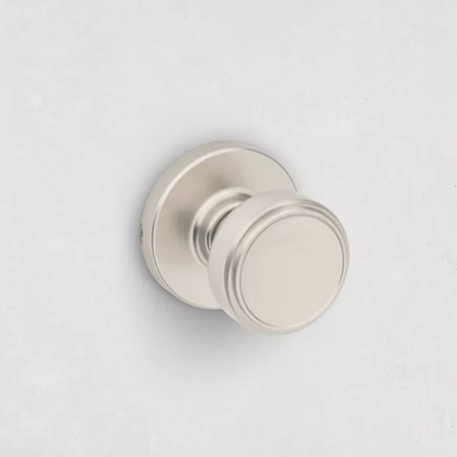 Kwikset - Maven Knob (Round) - Hall/Closet