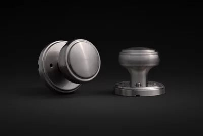 Kwikset - Sora Knob (Round) - Bed/Bath